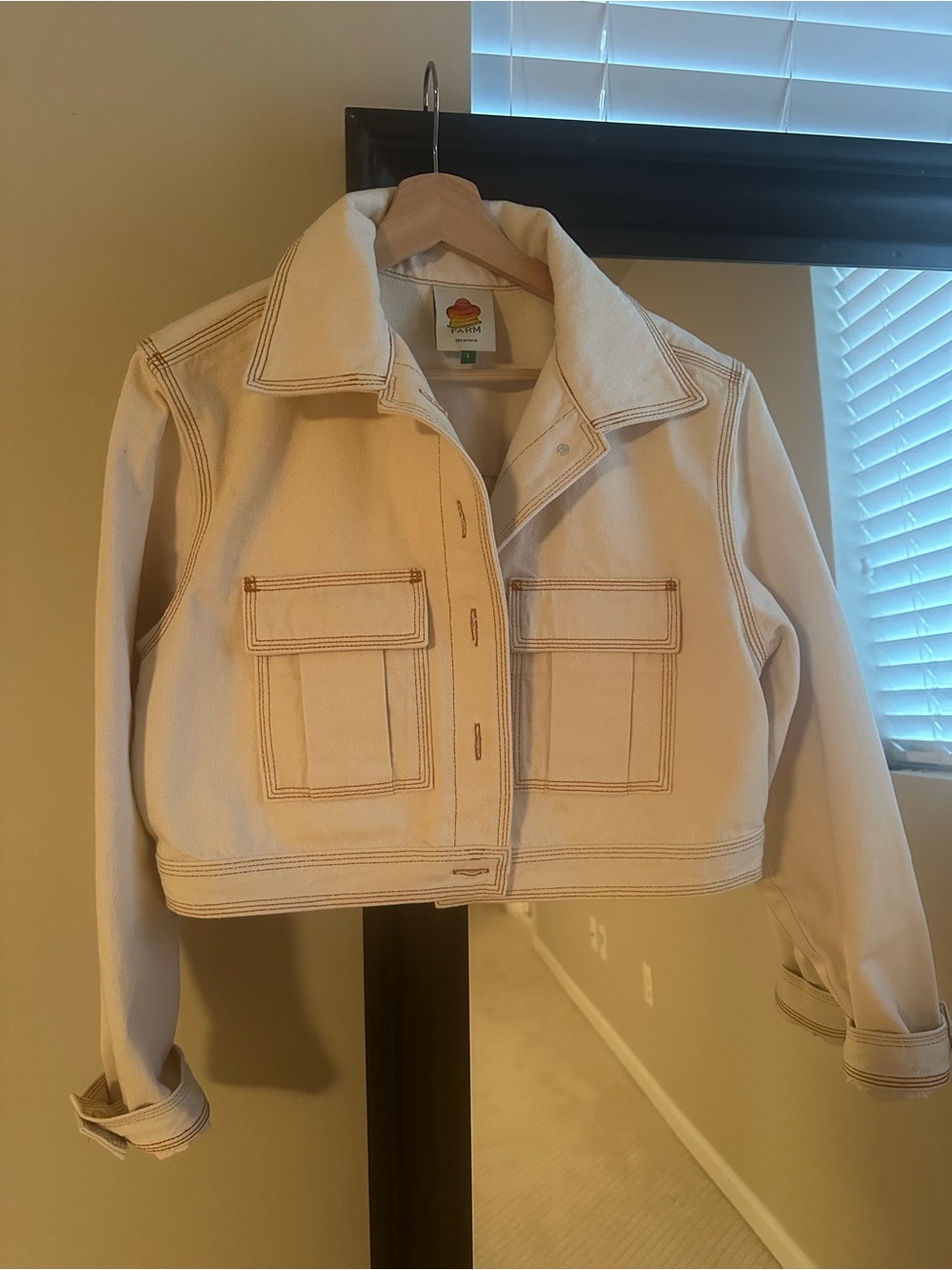 FARM Rio Cream Cropped Jacket with Contrast Stitching - Picture 2 of 4